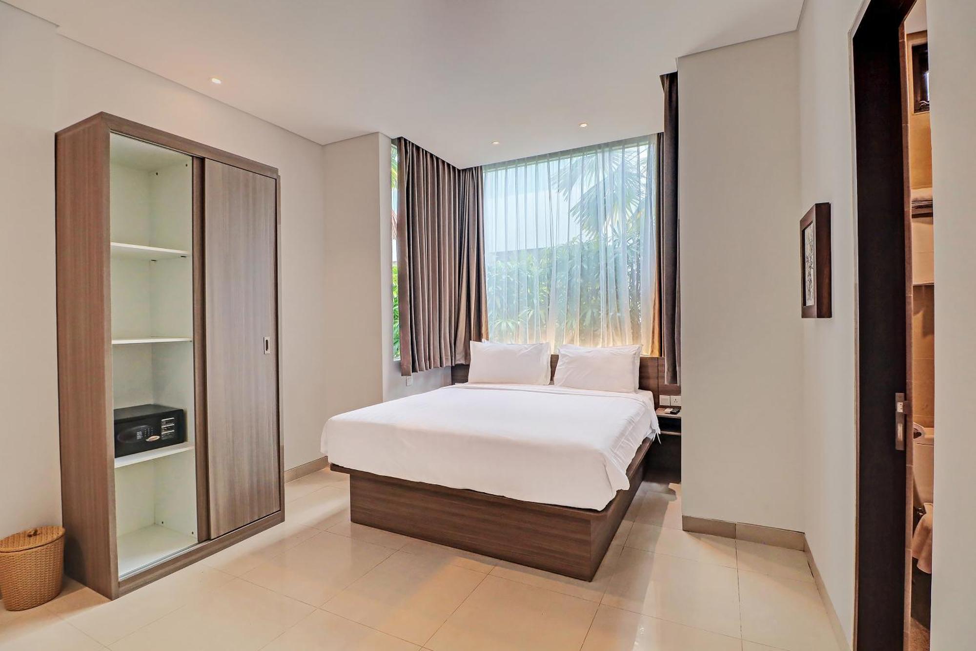 Townhouse Oak Signature Hotel Sanur Extérieur photo