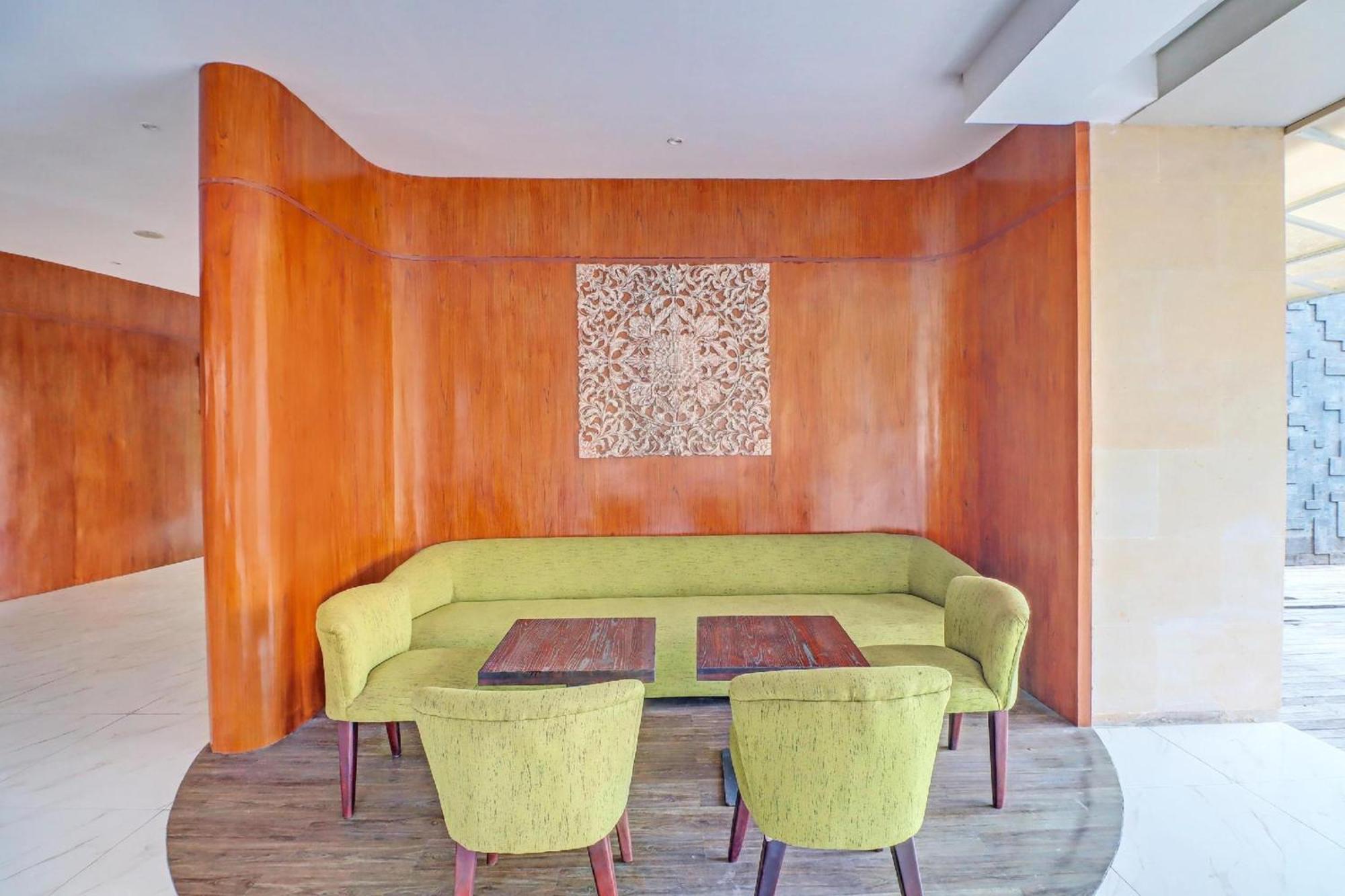 Townhouse Oak Signature Hotel Sanur Extérieur photo