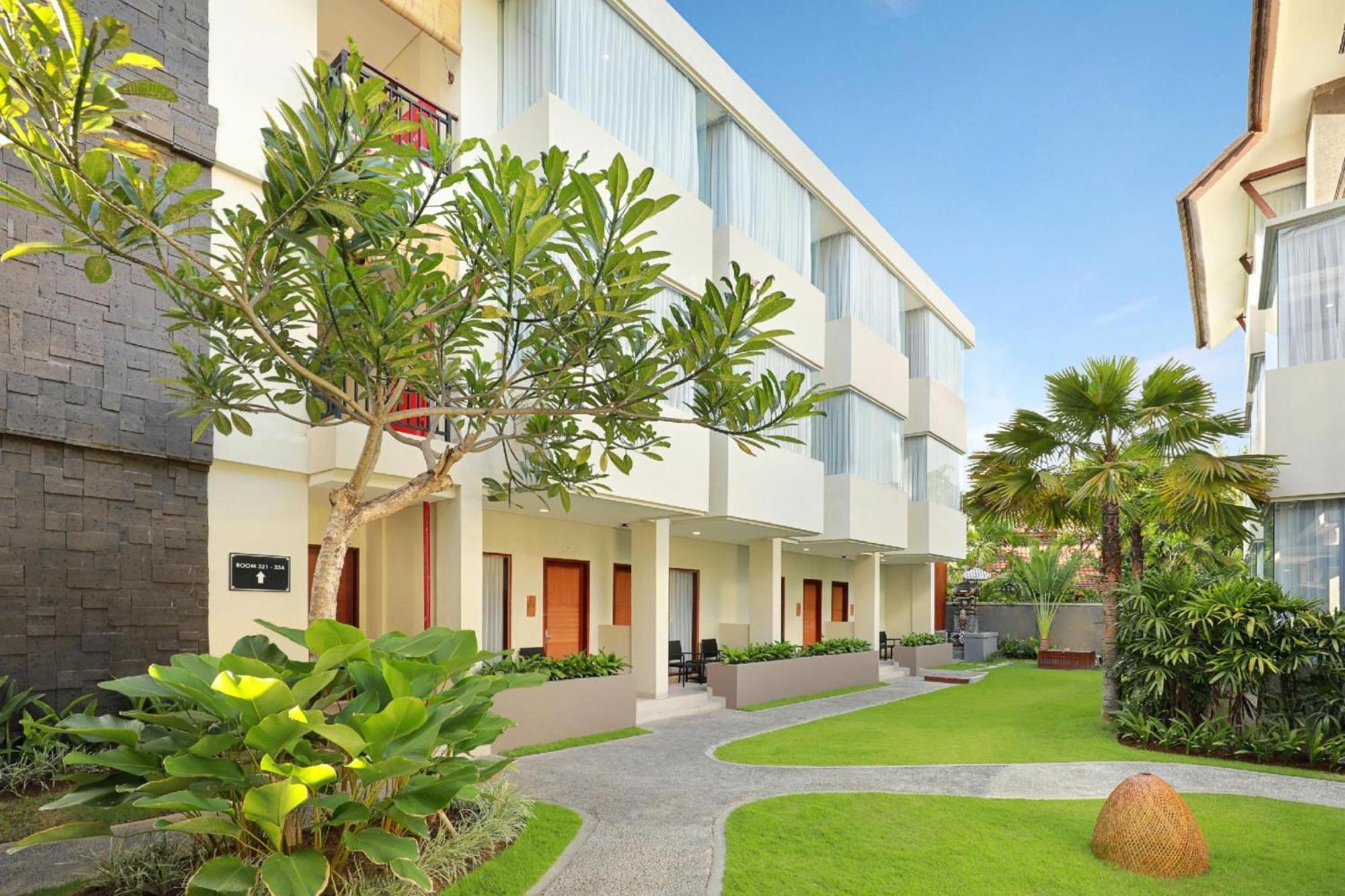 Townhouse Oak Signature Hotel Sanur Extérieur photo
